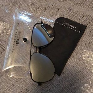 QUAY x Desi Perkins avatar